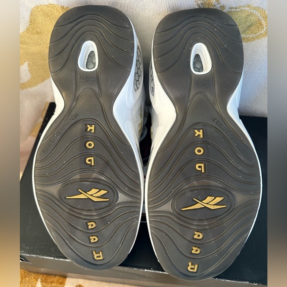 Reebok Question “Respect My Shine” - Iverson Sneakers - New In Box - Size 4Y - Picture 4 of 5